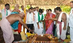 జమలాపురం శ్రీ వెంకటేశ్వర స్వామిని దర్శించుకున్న డిప్యూటీ సీఎం దంపతులు