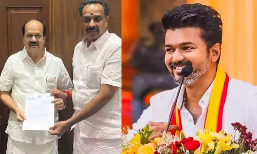 తమిళనాడులో కొనసాగుతున్న రాజీనామాల పర్వం.. మరో ఎమ్మెల్యే రాజీనామా