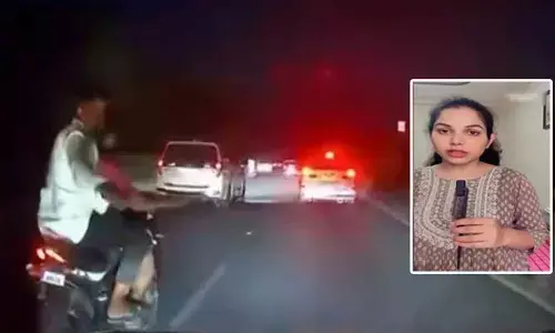 ఘట్కేసర్ హైవేపై అర్ధరాత్రి పోకిరీల హల్‌చల్.. యువతి కారును వెంబడిస్తూ వీరంగం!