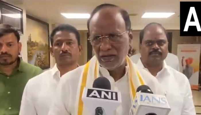 కాంగ్రెస్‌కు చేతకాకనే డైవర్షన్ పాలిటిక్స్: ఎంపీ లక్ష్మణ్ తీవ్ర ఆగ్రహం