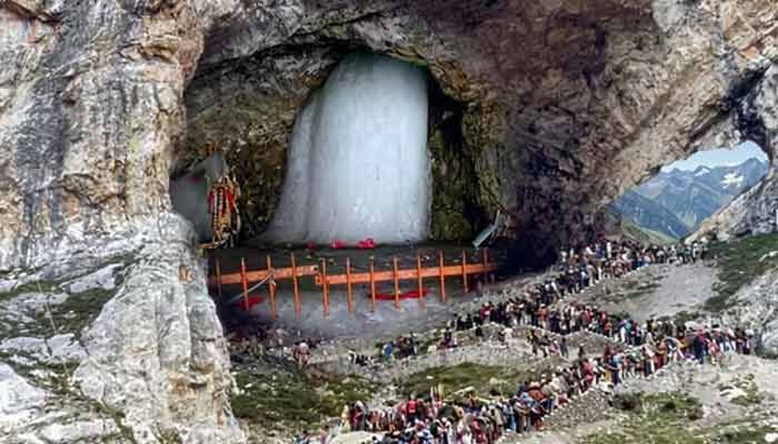 Amarnath Yatra 2026: లాంఛనంగా అమర్‌నాథ్ యాత్ర ప్రారంభం..హెలికాప్టర్ సేవలు బంద్!