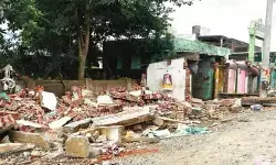 అభివృద్ధి పేరుతో కూలిన ఆశలు! కేసముద్రంలో కుటుంబాల కన్నీటి గాథ