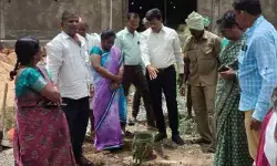 ప్రభుత్వ భవనాలను సకాలంలో పూర్తి చేయాలి