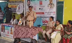 విద్యార్థినుల భద్రతే షీ టీం లక్ష్యం : డీసీపీ ఏ. భాస్కర్