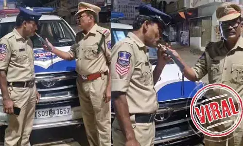 వారెవ్వా.. పోలీసులకే డ్రంక్ అండ్ డ్రైవ్ టెస్ట్..! సోషల్ మీడియాలో వీడియో వైరల్