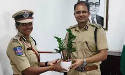 వరంగల్ పోలీస్ కమిషనర్‌గా ఎన్. శ్వేతారెడ్డి బాధ్యతల స్వీకరణ