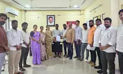 అక్రమ కట్టడాలపై చర్యలు తీసుకోవాలని బీజేపీ కౌన్సిలర్ల వినతి అక్రమ కట్టడాలపై చర్యలు తీసుకోవాలని బీజేపీ కౌన్సిలర్ల వినతి