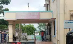 మద్యం మత్తులో వైద్యుడు.. ఏరియా ఆసుపత్రిలో కలకలం మద్యం మత్తులో వైద్యుడు.. ఏరియా ఆసుపత్రిలో కలకలం
