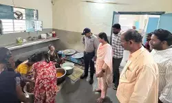 మధ్యాహ్న భోజనంలో నాణ్యత ప్రమాణాలు పాటించాలి