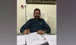 రెబ్బెనలో ఓటరు సర్వేపై తహసీల్దార్ ఆకస్మిక తనిఖీ