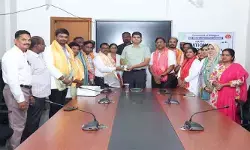 అన్ని వృత్తుల్లో వైద్య వృత్తి అత్యంత గొప్పది అన్ని వృత్తుల్లో వైద్య వృత్తి అత్యంత గొప్పది