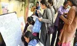 TET Paper leak : టెట్ పేపర్లు ఎక్కడ ప్రింట్ చేశారో తెలియదు.. అంగీకరించిన విద్యాశాఖ మంత్రి! TET Paper leak : టెట్ పేపర్లు ఎక్కడ ప్రింట్ చేశారో తెలియదు.. అంగీకరించిన విద్యాశాఖ మంత్రి!