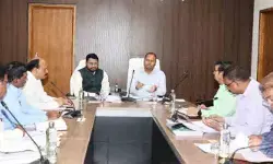 రెండు నెలల్లో ప్రాజెక్టుల భూ సేకరణ ప్రక్రియ పూర్తి కావాలి రెండు నెలల్లో ప్రాజెక్టుల భూ సేకరణ ప్రక్రియ పూర్తి కావాలి