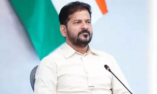 ఊహాజనిత బడ్జెట్ వద్దు.. వాస్తవికంగానే వెళ్దాం: ఆదాయ సమీకరణపై అధికారులకు సీఎం కీలక ఆదేశాలు