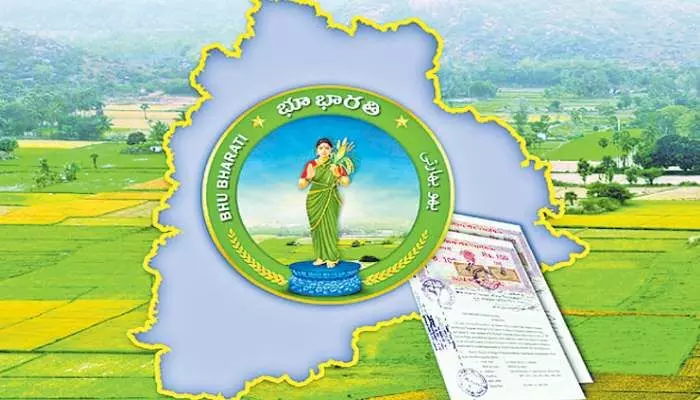 భూ భారతిలో పోడు భూములు.. 2.30 లక్షల మంది ఆదివాసీ, గిరిజనులకు మేలు భూ భారతిలో పోడు భూములు.. 2.30 లక్షల మంది ఆదివాసీ, గిరిజనులకు మేలు