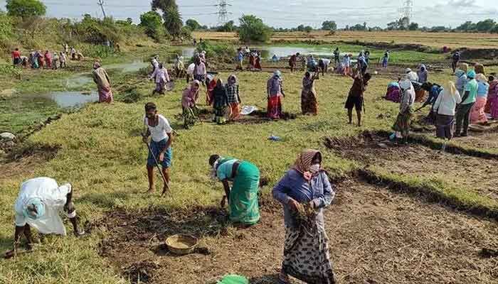 చరిత్ర పుటల్లోకి ఉపాధి హామీ పథకం.. దేశవ్యాప్తంగా అమల్లోకి వచ్చిన 'జీ రామ్ జీ' చట్టం