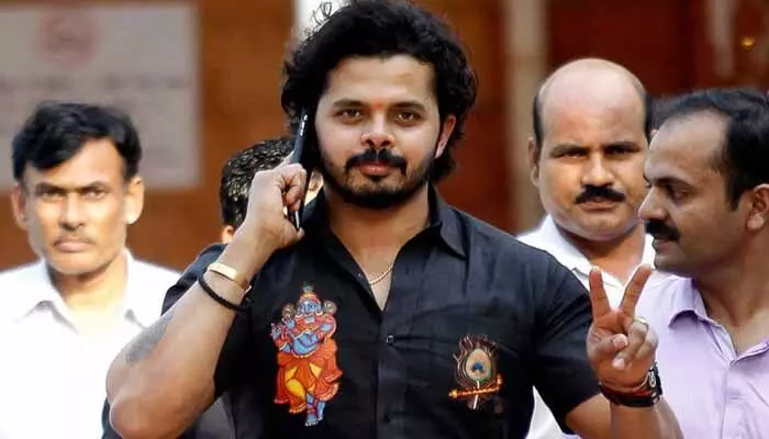 క్రికెటర్ శ్రీశాంత్పై నిషేధం ఎత్తివేసిన కేరళ క్రికెట్ అసోసియేషన్ క్రికెటర్ శ్రీశాంత్పై నిషేధం ఎత్తివేసిన కేరళ క్రికెట్ అసోసియేషన్