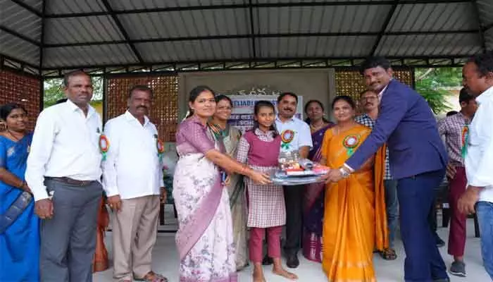 ఉత్తమ విద్యాసంస్థలుగా ప్రభుత్వ పాఠశాలలు ఉత్తమ విద్యాసంస్థలుగా ప్రభుత్వ పాఠశాలలు