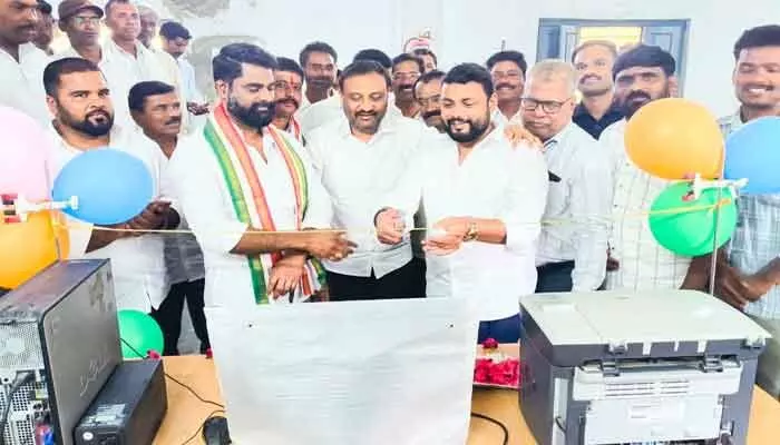 విద్యార్థులు ఆధునిక సాంకేతిక పరిజ్ఞానాన్ని అందిపుచ్చుకోవాలి విద్యార్థులు ఆధునిక సాంకేతిక పరిజ్ఞానాన్ని అందిపుచ్చుకోవాలి