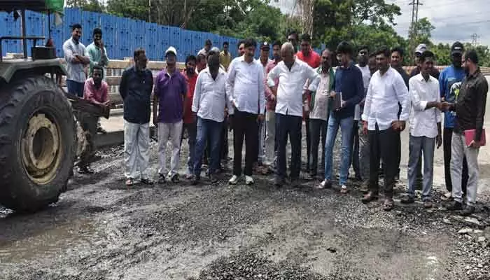 తాత్కాలిక మరమ్మతు పనులు త్వరితగతిన పూర్తి చేయాలి తాత్కాలిక మరమ్మతు పనులు త్వరితగతిన పూర్తి చేయాలి