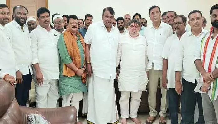 ఎన్నికల కమిషన్ స్వయం ప్రతిపత్తి గల సంస్థ : మంత్రి పొన్నం ప్రభాకర్ ఎన్నికల కమిషన్ స్వయం ప్రతిపత్తి గల సంస్థ : మంత్రి పొన్నం ప్రభాకర్