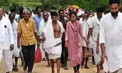 కూతురే కొడుకైంది.. తండ్రికి అంతిమ సంస్కారాలు నిర్వహించిన వైనం! కూతురే కొడుకైంది.. తండ్రికి అంతిమ సంస్కారాలు నిర్వహించిన వైనం!