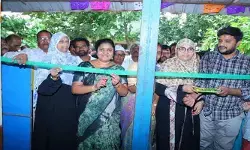 నూతన రేషన్ షాపు ను ప్రారంభించిన ఎమ్మెల్యే నూతన రేషన్ షాపు ను ప్రారంభించిన ఎమ్మెల్యే