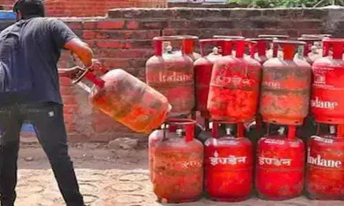 LPG Gas Price(July 02): తెలుగు రాష్ట్రాల్లో గ్యాస్ సిలిండర్ ధరలు