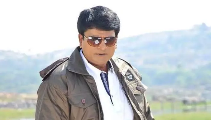 Ravi Babu: ఆ సినిమాకు విజయ్ నా మొదటి ఎంపిక.. కానీ జరగలేదు Ravi Babu: ఆ సినిమాకు విజయ్ నా మొదటి ఎంపిక.. కానీ జరగలేదు