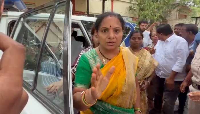 హామీలు అడిగితే రక్తం కళ్లజూస్తారా?.. పోలీసులపై రెచ్చిపోయిన కవిత