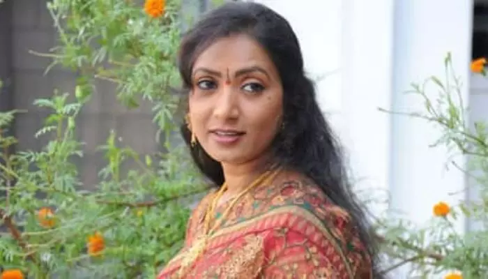 Amani: ఈ పిచ్చి సినిమాను ఎవరు చూస్తారు అన్నారు.. కట్ చేస్తే బ్లాక్బస్టర్ Amani: ఈ పిచ్చి సినిమాను ఎవరు చూస్తారు అన్నారు.. కట్ చేస్తే బ్లాక్బస్టర్
