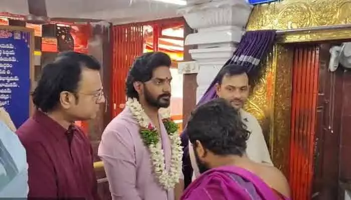 కర్మన్ఘాట్ ఆలయంలో హీరో విరాట్ కర్ణ ప్రత్యేక పూజలు! కర్మన్ఘాట్ ఆలయంలో హీరో విరాట్ కర్ణ ప్రత్యేక పూజలు!