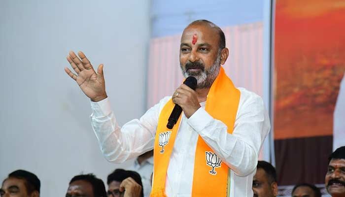 కాంగ్రెస్‌, బీఆర్‌ఎస్‌లది ‘బిగ్ బాస్’ డ్రామా: కేంద్ర మంత్రి బండి సంజయ్