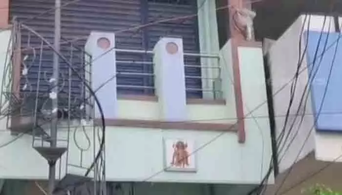 ధర్మపురిలో దోపిడీ దొంగల హల్చల్.. ధర్మపురిలో దోపిడీ దొంగల హల్చల్..