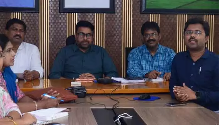 మెరుగైన వైద్య ఆరోగ్య పరీక్షలు నిర్వహించాలి : అడిషనల్ కలెక్టర్ మెరుగైన వైద్య ఆరోగ్య పరీక్షలు నిర్వహించాలి : అడిషనల్ కలెక్టర్