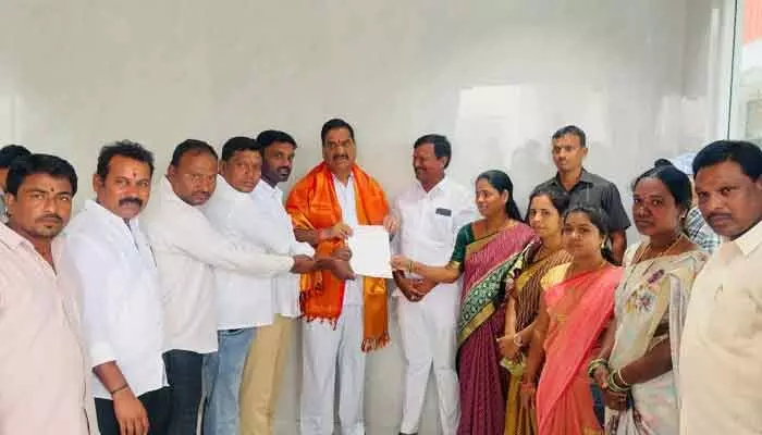 గ్రామాల అభివృద్ధే నా లక్ష్యం : ఎమ్మెల్యే గ్రామాల అభివృద్ధే నా లక్ష్యం : ఎమ్మెల్యే