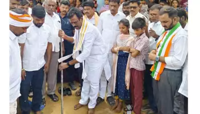 తిమ్మాయిపల్లి తండాలో ఇందిరమ్మ ఇళ్ల గృహప్రవేశాల్లో పాల్గొన్న ఎమ్మెల్యే జి. మధుసూదన్ రెడ్డి తిమ్మాయిపల్లి తండాలో ఇందిరమ్మ ఇళ్ల గృహప్రవేశాల్లో పాల్గొన్న ఎమ్మెల్యే జి. మధుసూదన్ రెడ్డి