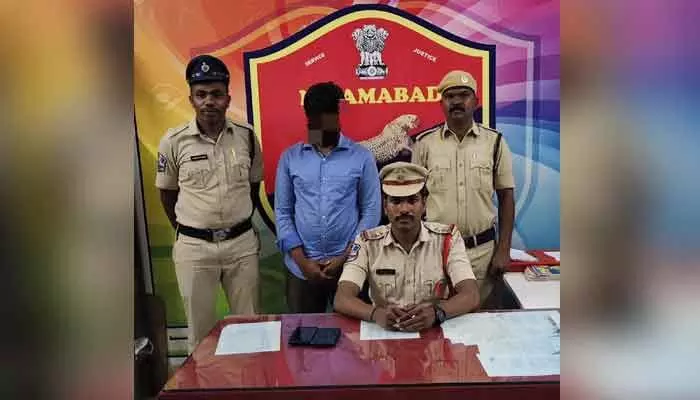 రహస్యంగా ఫోటోలు, వీడియోలు తీసి బెదిరించిన వ్యక్తి అరెస్ట్.. రహస్యంగా ఫోటోలు, వీడియోలు తీసి బెదిరించిన వ్యక్తి అరెస్ట్..