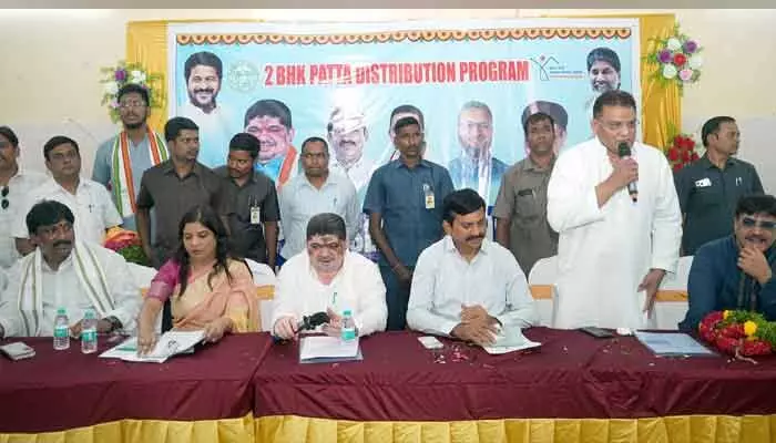 పేదల సంక్షేమమే ప్రభుత్వ లక్ష్యం : మంత్రి పొన్నం ప్రభాకర్ పేదల సంక్షేమమే ప్రభుత్వ లక్ష్యం : మంత్రి పొన్నం ప్రభాకర్