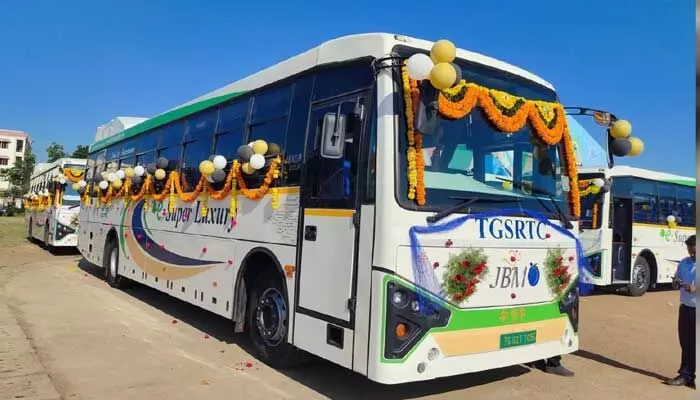 బ్రేకింగ్ న్యూస్: ఎలక్ట్రికల్ బస్సులు బంద్ బ్రేకింగ్ న్యూస్: ఎలక్ట్రికల్ బస్సులు బంద్