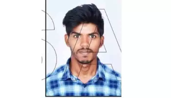 విద్యుత్ ప్రమాదంలో జూనియర్ లైన్మన్కు తీవ్ర గాయాలు విద్యుత్ ప్రమాదంలో జూనియర్ లైన్మన్కు తీవ్ర గాయాలు