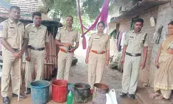 నాటుసారా స్థావరాలపై విస్తృత దాడులు.. నాటుసారా స్థావరాలపై విస్తృత దాడులు..