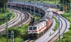 ప్రశాంతి ఎక్స్‌ప్రెస్‌లో దొంగల బీభత్సం