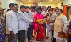 చత్రపతి విగ్రహ నిర్మాణ–స్మృతివనానికి రూ.1 లక్ష విరాళం.. చత్రపతి విగ్రహ నిర్మాణ–స్మృతివనానికి రూ.1 లక్ష విరాళం..