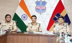 భూతగాదాల్లో జోక్యం వద్దు.. ప్రజలకు అందుబాటులో ఉండాలి : డీజీపీ సీవీ ఆనంద్ భూతగాదాల్లో జోక్యం వద్దు.. ప్రజలకు అందుబాటులో ఉండాలి : డీజీపీ సీవీ ఆనంద్