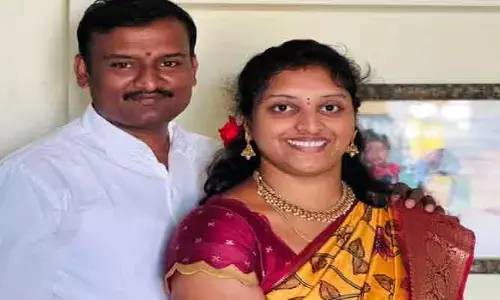 రైలు కిందపడి దంపతుల ఆత్మహత్య