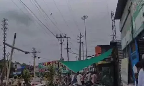 కొడంగల్ లో తెగిపడిన విద్యుత్ తీగ.. తృటిలో తప్పిన పెను ప్రమాదం!