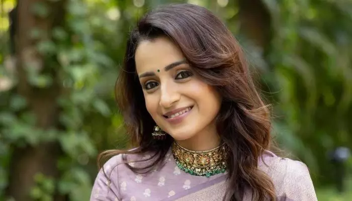 నన్ను ముద్దు పేర్లతో పిలిచేది వాళ్ళు మాత్రమే.. అసలు సీక్రెట్ బయటపెట్టిన త్రిష నన్ను ముద్దు పేర్లతో పిలిచేది వాళ్ళు మాత్రమే.. అసలు సీక్రెట్ బయటపెట్టిన త్రిష