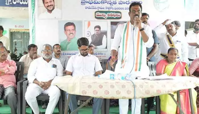 రాష్ట్ర ప్రభుత్వం విద్యారంగానికి అత్యంత ప్రాధాన్యత ఇస్తోంది: ఎమ్మెల్యే రాష్ట్ర ప్రభుత్వం విద్యారంగానికి అత్యంత ప్రాధాన్యత ఇస్తోంది: ఎమ్మెల్యే