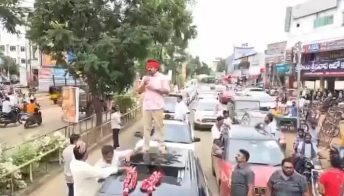 వివాదాస్పదంగా జనసేన ఎమ్మెల్యే తీరు వివాదాస్పదంగా జనసేన ఎమ్మెల్యే తీరు